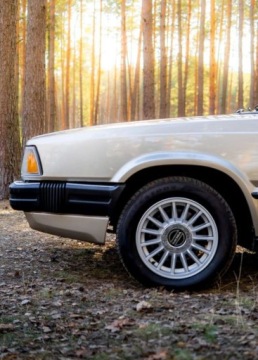 Volvo 780 2.8 V6 147KM 1988 Volvo 780 BERTONE 2,8 V6 PRV 147KM Klasyczne Volvo 2.8 Benzyna 147KM, zdjęcie 20