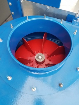 3-мешковый пылеудаляющий аппарат Ariatech ATE + РАЗБРАСЫВАТЕЛЬ