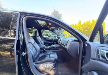 Porsche Cayenne II SUV 3.0 S Hybryda 380KM 2012 Porsche Cayenne Porsche Cayenne S Hybrid 3.0 Hybryda 379KM, zdjęcie 25