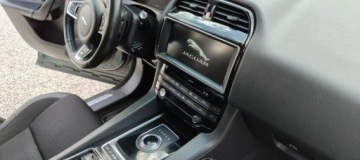 Jaguar F-Pace SUV 2.0 i4D 180KM 2016 Jaguar F-Pace 2.0 D 180 kM Navi Pol Skora Asystent El.klapa Aktywny LED Fu, zdjęcie 17