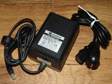 Zasilacz NEWBRIDGE JM-24152-NA 220-240V 2x12V !