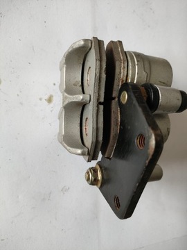 Zacisk przedni skuter 50 cc
