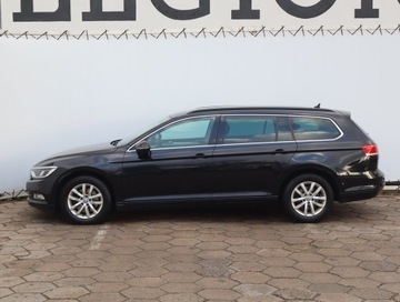 Volkswagen Passat B8 Variant 2.0 TDI BlueMotion SCR 150KM 2018 VW Passat 2.0 TDI, Automat, Navi, Klima, zdjęcie 2