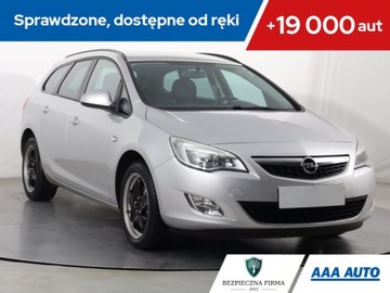 Opel Astra J Sports Tourer 1.4 Turbo ECOTEC 140KM 2011 Opel Astra 1.4 T, Klima, Tempomat, Parktronic