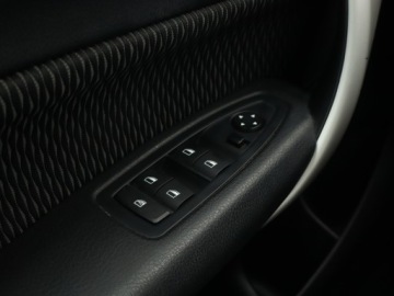 BMW Seria 1 F20-F21 Hatchback 5d Facelifting 2015 118d 150KM 2017 BMW 1 118d, Salon Polska, Automat, Navi, Klima, zdjęcie 18