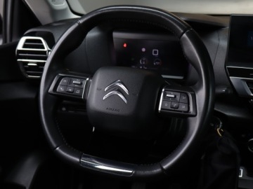 Citroen C4 III SUV 1.2 PureTech 130KM 2021 Citroen C4 1.2 PureTech, Salon Polska, Klima, zdjęcie 17