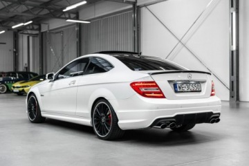 Mercedes Klasa C W204 2011 Mercedes C 63 AMG Coupe Performance 487KM, zdjęcie 6