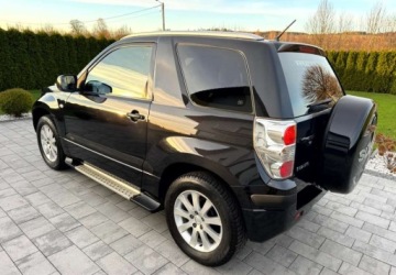 Suzuki Grand Vitara II SUV 1.6 i 16V 106KM 2008 Suzuki Grand Vitara Suzuki Grand Vitara 1.6 BlackampWhite 1.6 Benzyna, zdjęcie 4