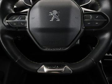 Peugeot 2008 I SUV Facelifting 1.2 PureTech 130KM 2019 Peugeot 2008 full LED półskóra virtual cocpit, zdjęcie 20