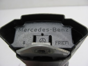Mercedes W124 Ограничитель открывания дверей левый передний