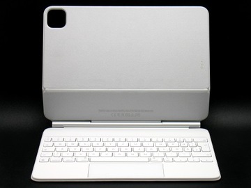 Клавиатура APPLE Magic Keyboard для iPad Pro 11 дюймов 3-го поколения и iPad Air 4-го поколения
