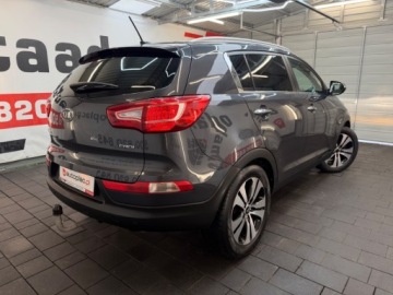 Kia Stinger 2011 Kia Sportage 1.7 crdi po serwisie olejowo filtrowym gotowy do jazdy bezwyp, zdjęcie 12
