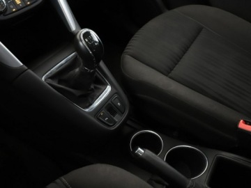 Opel Zafira C Tourer Facelifting 1.4 Turbo 140KM 2017 Opel Zafira klima auto grzane fotele i kierownica, zdjęcie 26