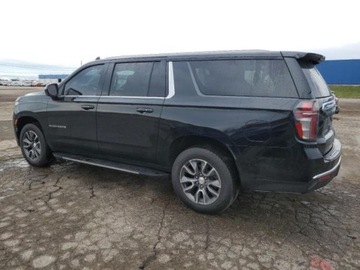Chevrolet Suburban GMT900 2023 Chevrolet Suburban 2023, 5.3L, 4x4, LS, po gradobiciu 5.3 Benzyna 355KM, zdjęcie 1