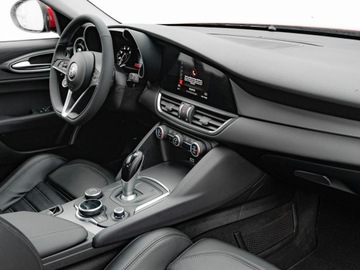 Alfa Romeo Giulia II Sedan 2.0 TBi 280KM 2019 Alfa Romeo Giulia GD389UT#2.0 Turbo Veloce Q4, zdjęcie 32