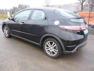 Honda Civic VIII Hatchback 3d 1.4 i-VTEC 100KM 2009 Honda Civic Ufo 1.4 benzyna 100KM , BEZ rdzy , WARTO ! możliwy transport, zdjęcie 3