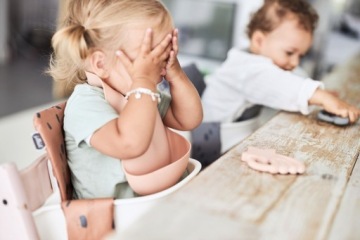 Нагрудник детский, силиконовый, регулируемый, с карманом, Jollein, розовый