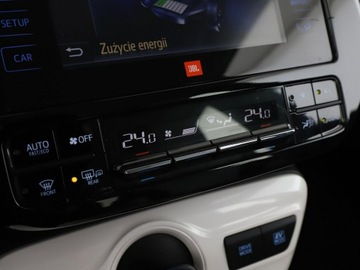Toyota Prius IV Hatchback 1.8 Hybrid 122KM 2016 Toyota Prius Lounge navi kamera BiLED JBL ACC, zdjęcie 27