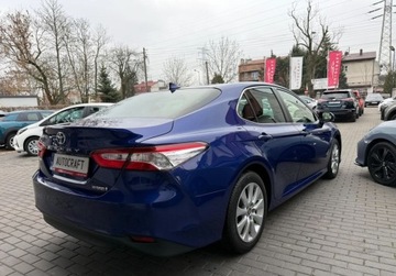 Toyota Camry IX Sedan 2.5 Hybrid Dynamic Force 218KM 2020 Toyota Camry Salon Polska, Serwis ASO, Gwarancja 2.5 Hybryda 218KM, zdjęcie 27