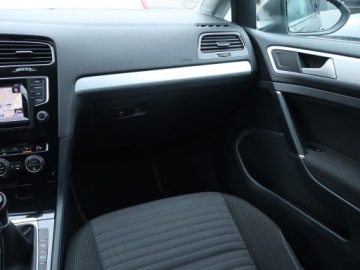 Volkswagen Golf VII Variant 1.2 TSI BlueMotion Technology 85KM 2014 VW Golf 1.2 TSI, Navi, Klima, Klimatronic, zdjęcie 7