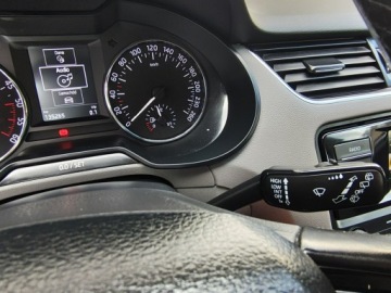 Skoda Octavia III Kombi 1.6 TDI CR DPF 110KM 2015 Škoda Octavia Skoda Octavia Salon RP., zdjęcie 16