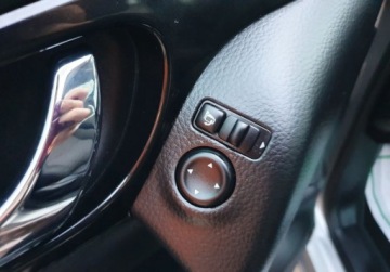 Nissan Qashqai II Crossover 1.2 DIG-T 115KM 2015 Nissan Qashqai Panorama Kamera 360 Hands Free GetHelp 1.2 Benzyna, zdjęcie 20