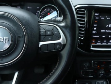 Jeep Compass II SUV 1.4 Multiair 170KM 2019 Jeep Compass 1.4 MultiAir, Salon Polska, zdjęcie 17