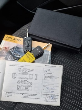 Opel Astra J Sports Tourer Facelifting 1.4 Turbo ECOTEC 120KM 2014 Opel Astra 1.4 Turbo / Navi / Alu 17 / Lift /, zdjęcie 12