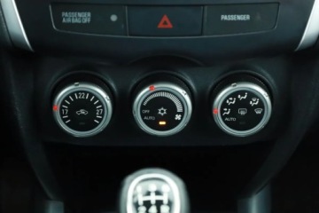 Mitsubishi ASX I SUV 1.6 MIVEC 117KM 2010 Mitsubishi ASX 1.6 MIVEC, Klima, Klimatronic, zdjęcie 9