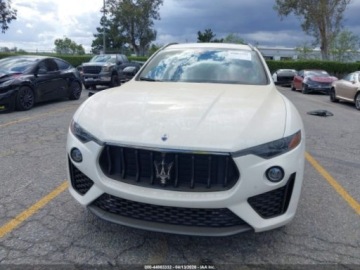 Maserati Levante 2022 Maserati Levante Modena 2022 3.0 Benzyna 424KM, zdjęcie 8