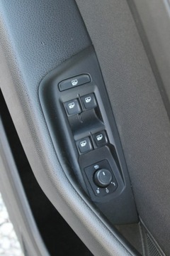 Volkswagen Passat B8 Limousine Facelifting 1.5 TSI EVO 150KM 2021 Volkswagen Passat ESSENCE App-Connect LED F-vat, zdjęcie 14