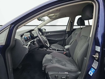 Volkswagen Golf VIII Variant 2.0 TDI 150KM 2022 Volkswagen Golf Variant Style, Reflektory LED, Hak, Ambiente, ACC 2.0 150KM, zdjęcie 8