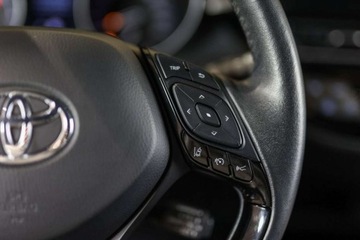 Toyota C-HR I Crossover Facelifting 1.8 Hybrid 122KM 2020 Toyota C-HR 1.8 Hybrid Executive 1.8 Hybryda 122KM, zdjęcie 20