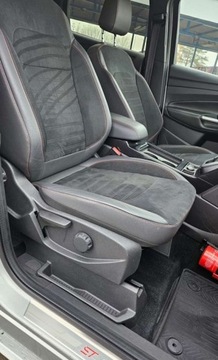 Ford Kuga II SUV Facelifting 2.0 TDCi 150KM 2018 Ford Kuga ST-line 2.0 150Ps. 4x4 Bezwypadek 2018 2.0 Diesel 150KM, zdjęcie 29