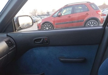 Suzuki Swift III Sedan 1.3 i 68KM 1998 Suzuki Swift Suzuki Swift 1.3 Benzyna 68KM, zdjęcie 12