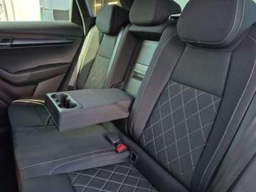 Skoda Karoq Crossover Facelifting 1.5 TSI ACT 150KM 2025 Skoda Karoq Sportline, Hak, Podgrzwana szyba i fotele przodtyl, GWARANCJA,, zdjęcie 5