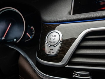 BMW Seria 7 G11-G12 Sedan 740d 320KM 2017 Od ręki - 740d xDrive Sedan 3.0 320KM 2017, zdjęcie 18