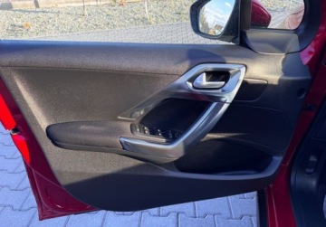 Peugeot 2008 I SUV Facelifting 1.2 PureTech 110KM 2018 Peugeot 2008 bezwypadekz Niemiecallur 1.2 Benzyna 110KM, zdjęcie 16