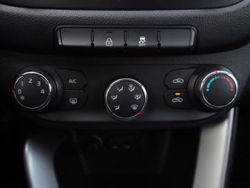 Kia Ceed II Kombi 1.6 CRDi 110KM 2014 Kia Ceed 1.6 CRDi, Salon Polska, Serwis ASO, zdjęcie 12