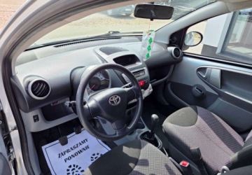 Toyota Aygo I Hatchback 3d 1.0 VVT-i 68KM 2011 Toyota Aygo 1,0 Ben Klima Benzyna 68KM, zdjęcie 18