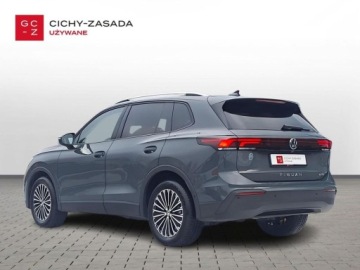 Volkswagen Tiguan II SUV Facelifting 1.5 TSI 150KM 2024 Volkswagen Tiguan serwis ASO 1.5TSI 150KM bezwypadkowy pakiety MatrixLED A, zdjęcie 2