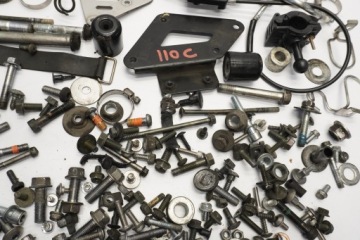 SUZUKI DL 650 V-STROM 04-11 БОЛТЫ ВИНТЫ