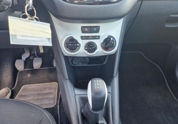 Peugeot 208 I Hatchback 5d Facelifting 1.2 PureTech 82KM 2018 Peugeot 208 Peugeot 208 1.2 Benz 82KM Active 1.2 Benzyna 82KM, zdjęcie 16