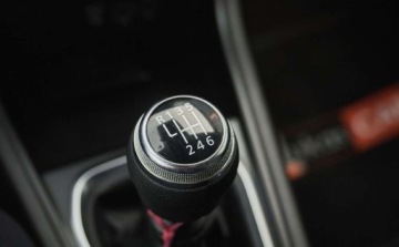 Renault Captur II Crossover 1.0 TCe LPG 100KM 2022 Renault Captur Renault Captur Benzyna 100KM, zdjęcie 24