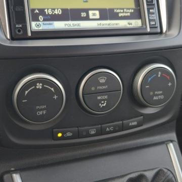 Mazda 5 II 2.0 MZR 150KM 2011 Mazda 5 2.0 MZR-DISI i-stop Center-Line, zdjęcie 35