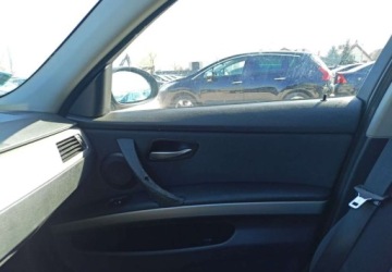 BMW Seria 3 E90-91-92-93 Touring E91 2.0 320d 163KM 2008 BMW Seria 3 BMW Seria 3 2.0 Diesel 163KM, zdjęcie 12