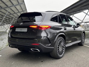 Mercedes GLC C254/X254 Coupe 2.0 300 258KM 2025 MERCEDES-BENZ GLC 300 4-Matic AMG Line 2.0 (258KM) 2025, zdjęcie 1