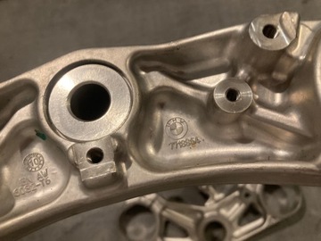 MOSTEK PÓŁKI ZAWIESZENIA BMW K1000RR K42 K46 ORYGINAŁ 8552933 8526854