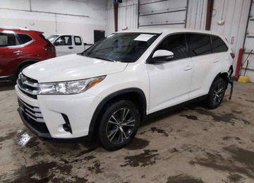 Toyota Highlander II 2019 Toyota Highlander LE, od ubezpieczalni 2.7 Benzyna 185KM, zdjęcie 2