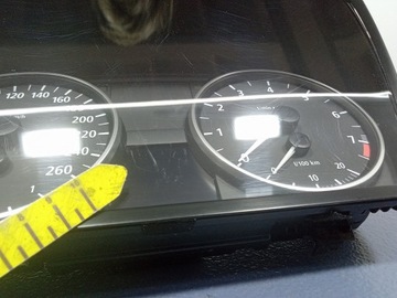 BMW 3 E90 E91 E60 2.5 N52 PŘÍSTROJOVÁ DESKA BUDÍKY EU
